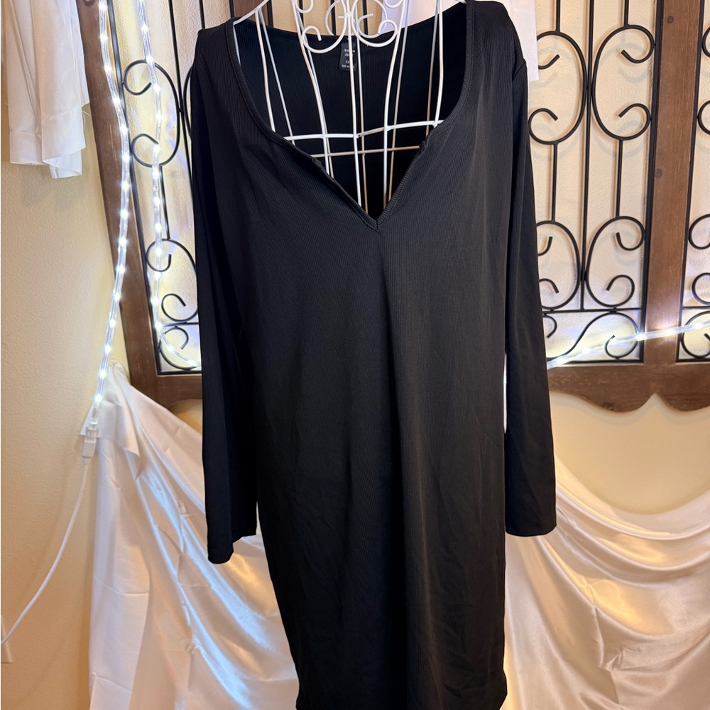 SHEIN Black Long Sleeve V-Neck Dress